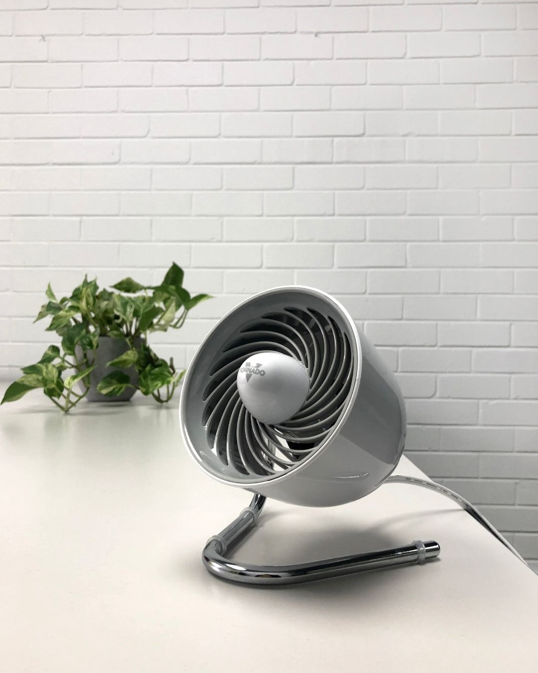 Vornado PIVOT Personal Desk Fan